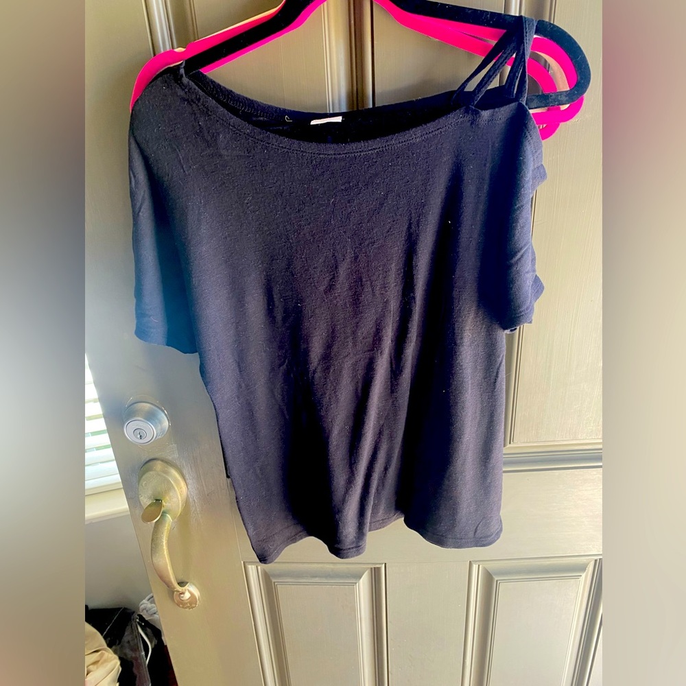 Kaleigh Cold Shoulder Black Top XL